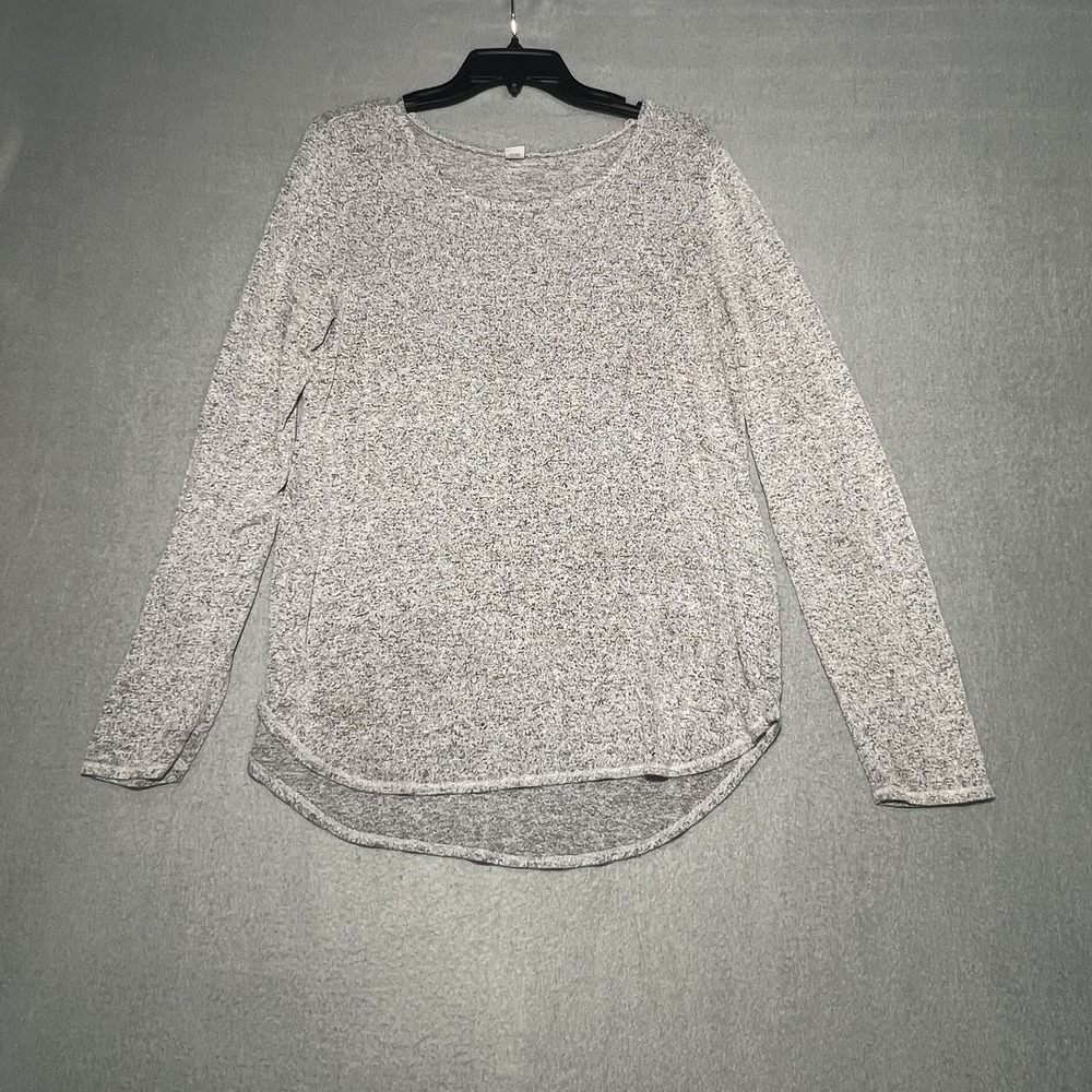 Old Navy Women's Size L Gray Heather Knit Long Sleeve Crew Neck Top Curved‎ Hem